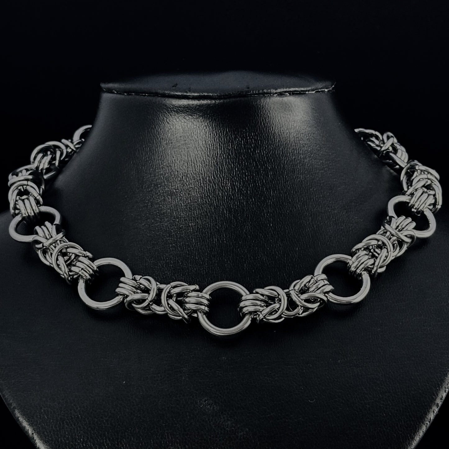 collier morgan
