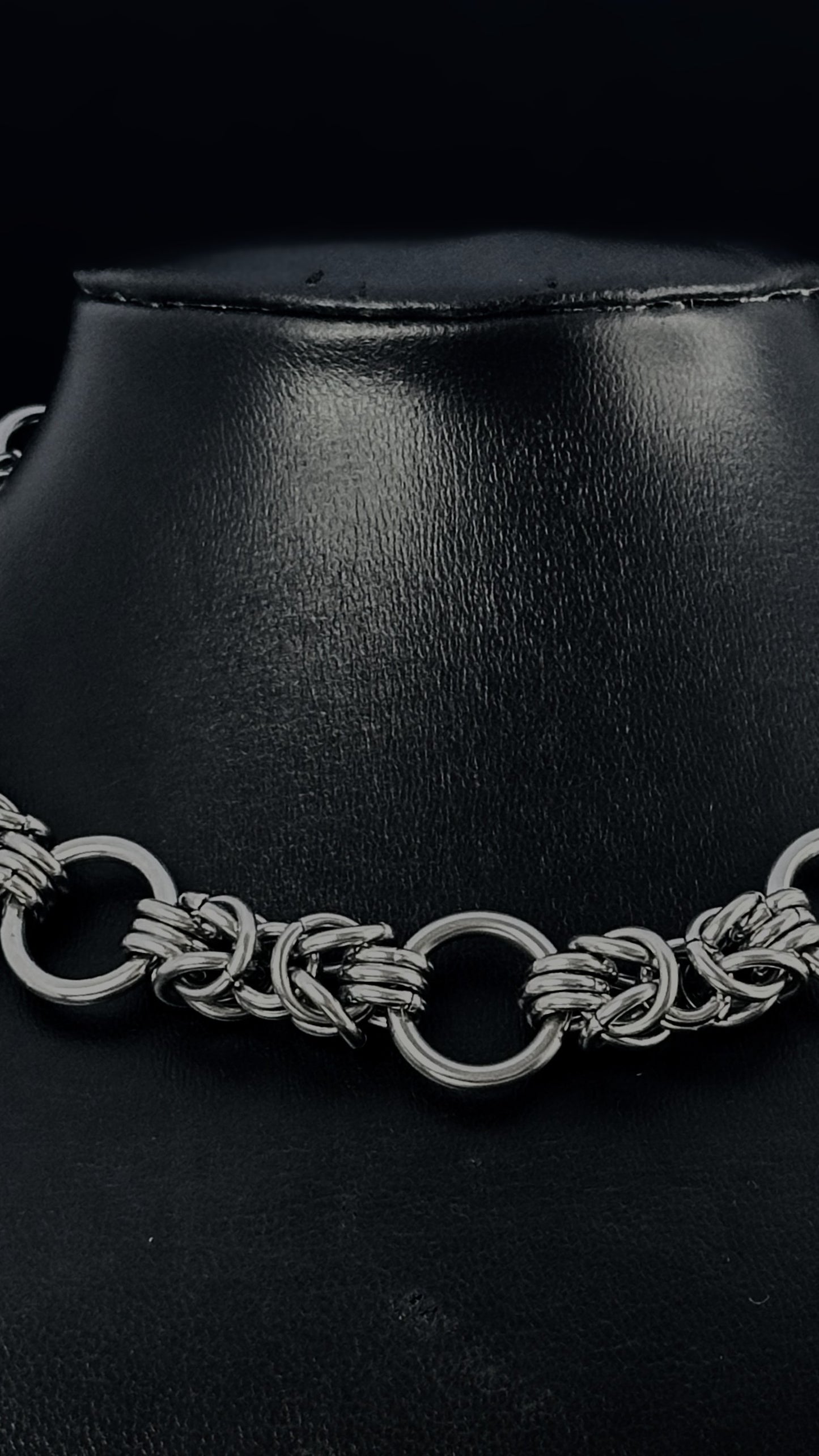 collier morgan