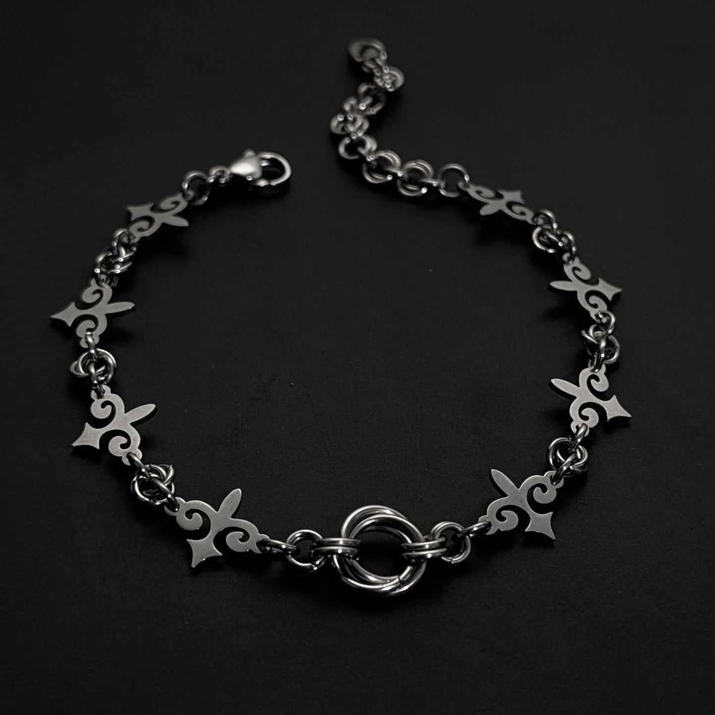 void bracelet