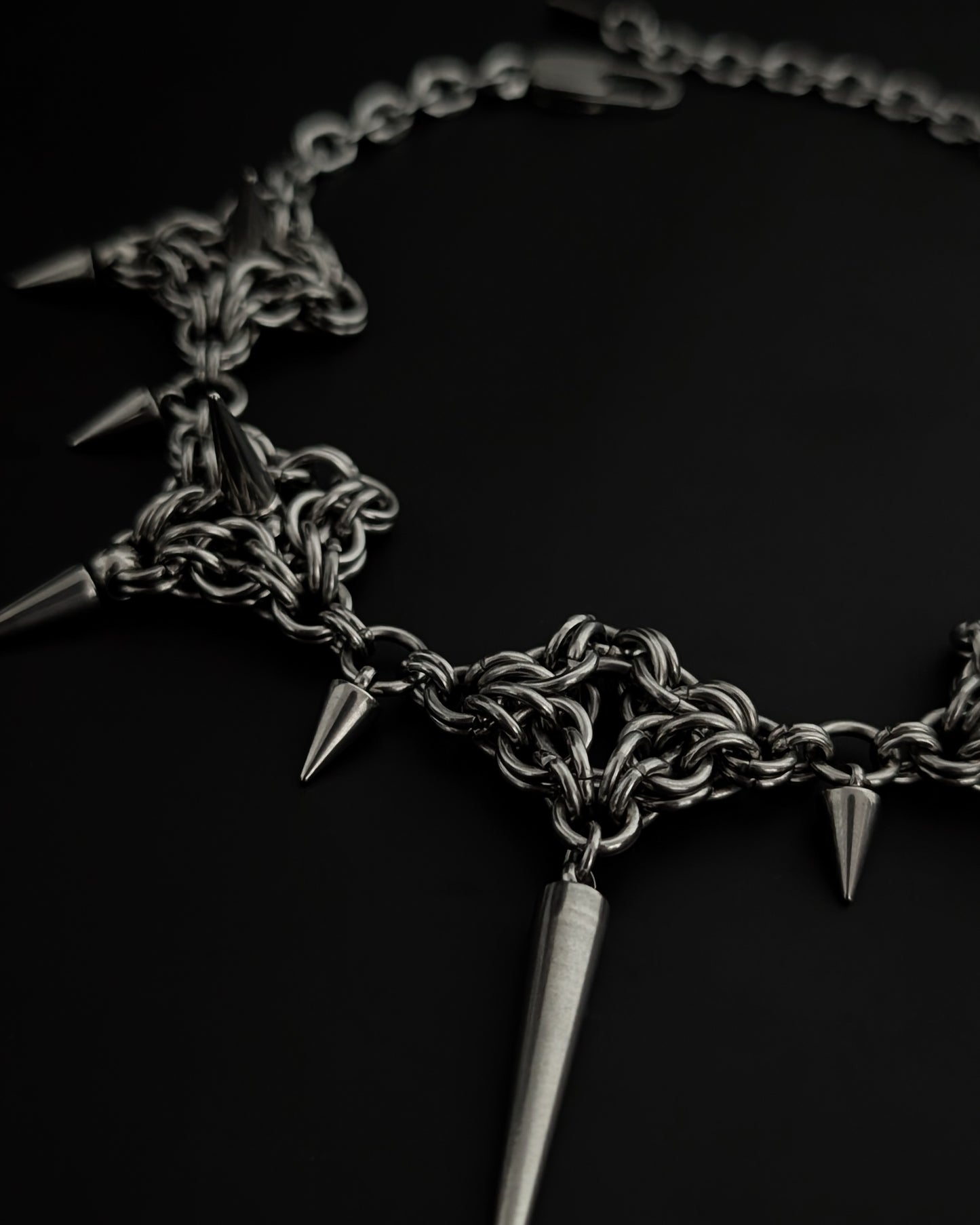tenebrae choker