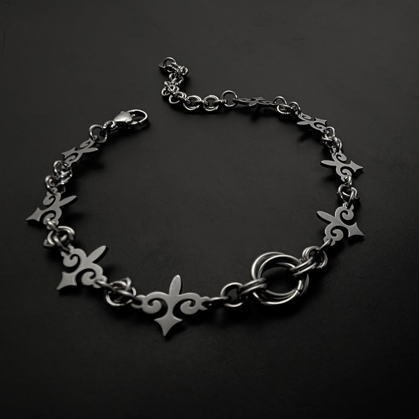 void bracelet