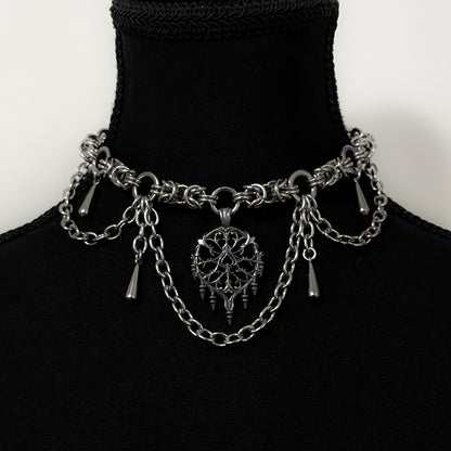 reliquia necklace